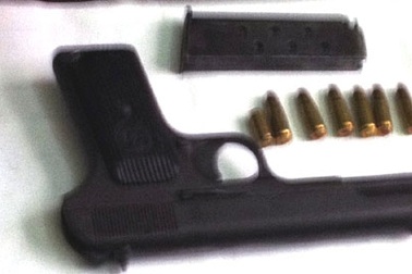 Đôi nam nữ tàng trữ vũ khí quân dụng và ma tuý