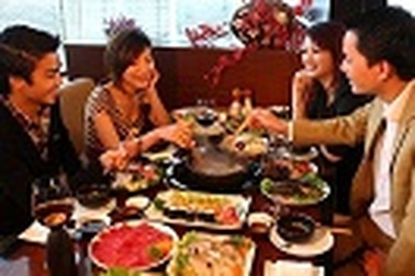 Ăn Buffet - nhận lì xì đầu năm 