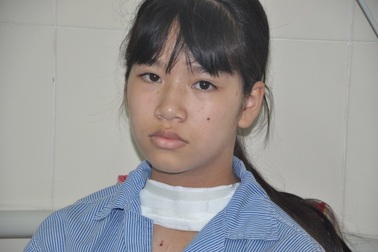 Bố chết, mẹ đi lấy chồng, bé gái 13 tuổi đau đớn chống chọi với căn bệnh ung thư