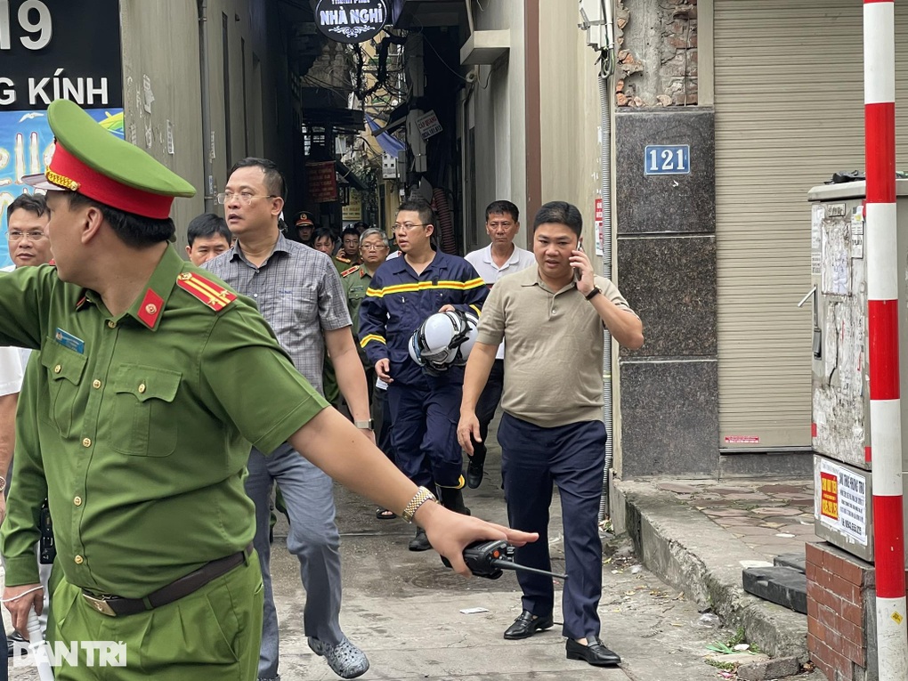 Cháy nhà trọ 5 tầng ở Hà Nội, 14 người chết - 9