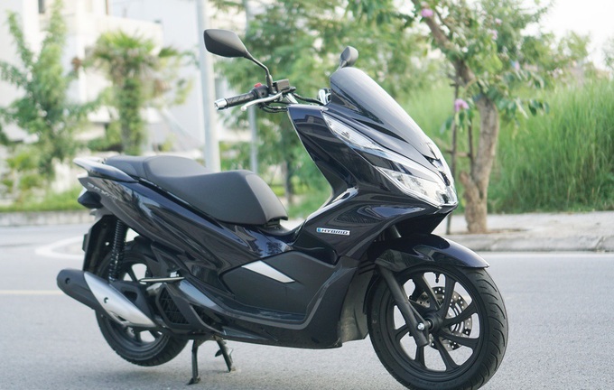 Nhung-mau-xe-may-tuy-tot-nhung-van-bi-honda-pcx-hybrid-1605077355-561-width1024height651-1605231796947