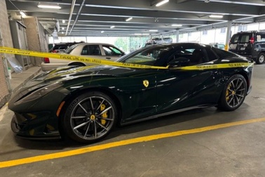 Siêu xe tại Mỹ bị lấy trộm đã tìm lại được nhờ chủ để quên AirPods trên xe