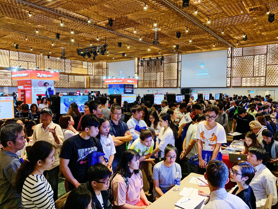 Du học 2020: Bí quyết “đặt một vé” vào các trường đại học hàng đầu - 1 Du học 2020: Bí quyết “đặt một vé” vào các trường đại học hàng đầu - 1