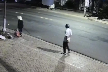 Bắt nghi phạm 32 tuổi hiếp dâm cụ bà 68 tuổi