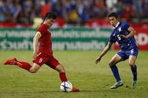 Lối chơi riêng cho các đội tuyển Việt Nam: Cái khó… bó cái khôn