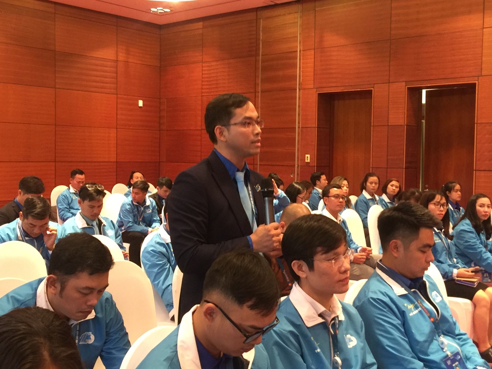 Giải quyết ra sao vấn đề thanh niên dân tộc thiểu số không học quá lớp 6? - 1 Giải quyết ra sao vấn đề thanh niên dân tộc thiểu số không học quá lớp 6? - 1