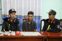 Thanh niên 24 tuổi kinh doanh tiền giả xuyên miền Tây