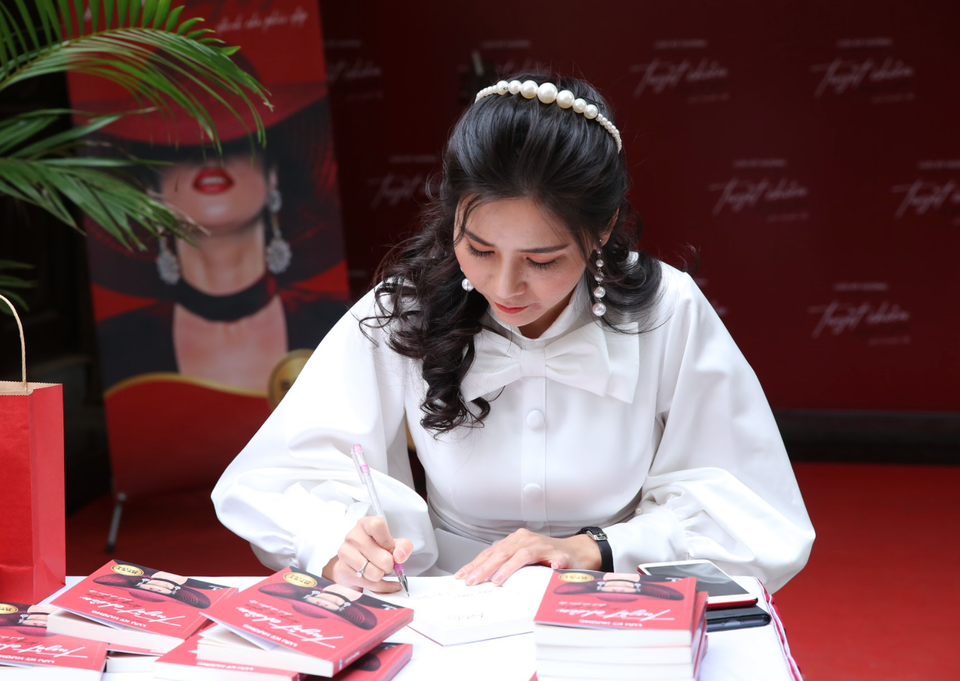 Ca sĩ Lưu Kỳ Hương tiết lộ quá khứ bị cưỡng hiếp và lạm dụng tình dục - 1