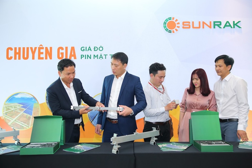 Tập đoàn Austdoor ra mắt Giá đỡ pin mặt trời Sunrak - 2 Tập đoàn Austdoor ra mắt Giá đỡ pin mặt trời Sunrak - 2
