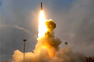 Ông Putin: Tên lửa “không thể đánh chặn” bắt đầu được sản xuất hàng loạt