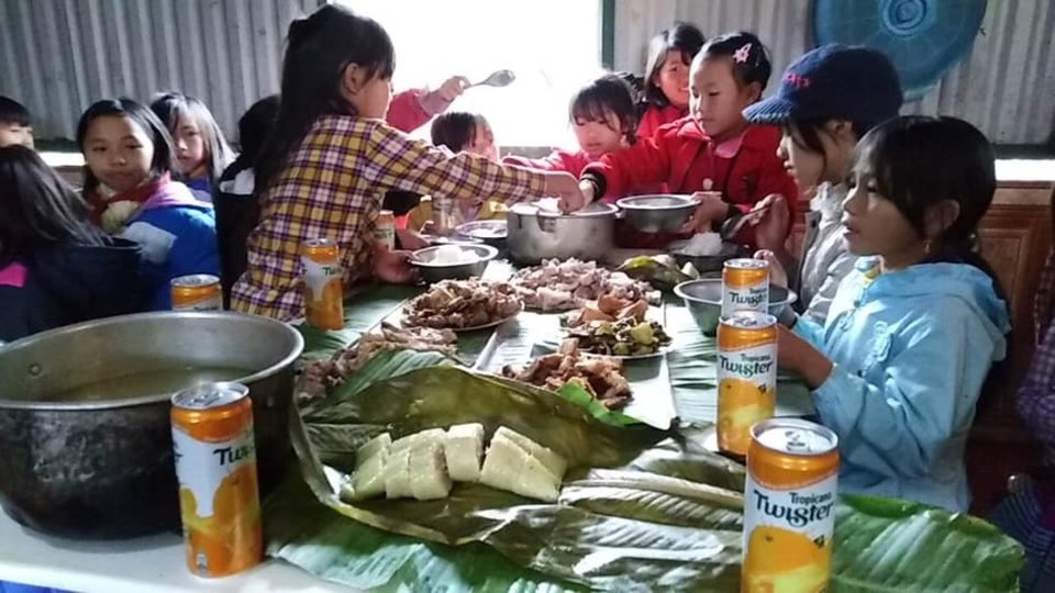 Tết giáo viên vùng khó: Không màng chia lớn, thưởng khủng - 1 Tết giáo viên vùng khó: Không màng chia lớn, thưởng khủng - 1