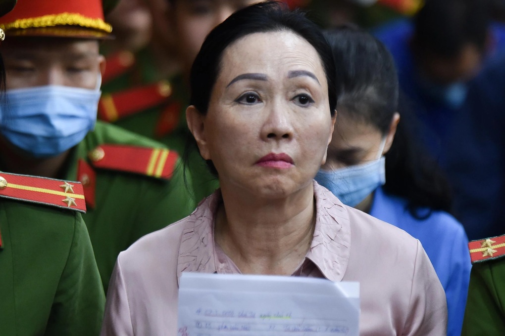 Bộ trang sức kim cương 25 tỷ đồng của bà Trương Mỹ Lan bị mất hóa đơn - 1