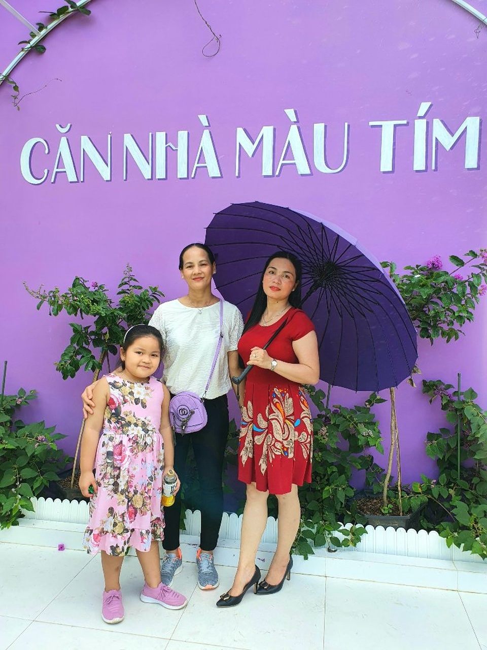 Căn nhà màu tím độc nhất miền Tây - 9 Căn nhà màu tím độc nhất miền Tây - 9