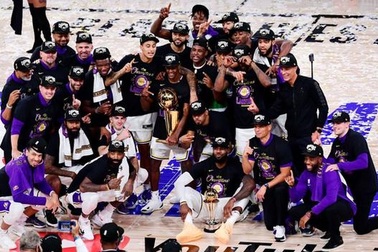 LA Lakers vô địch NBA, Lebron James nhận giải cao quý
