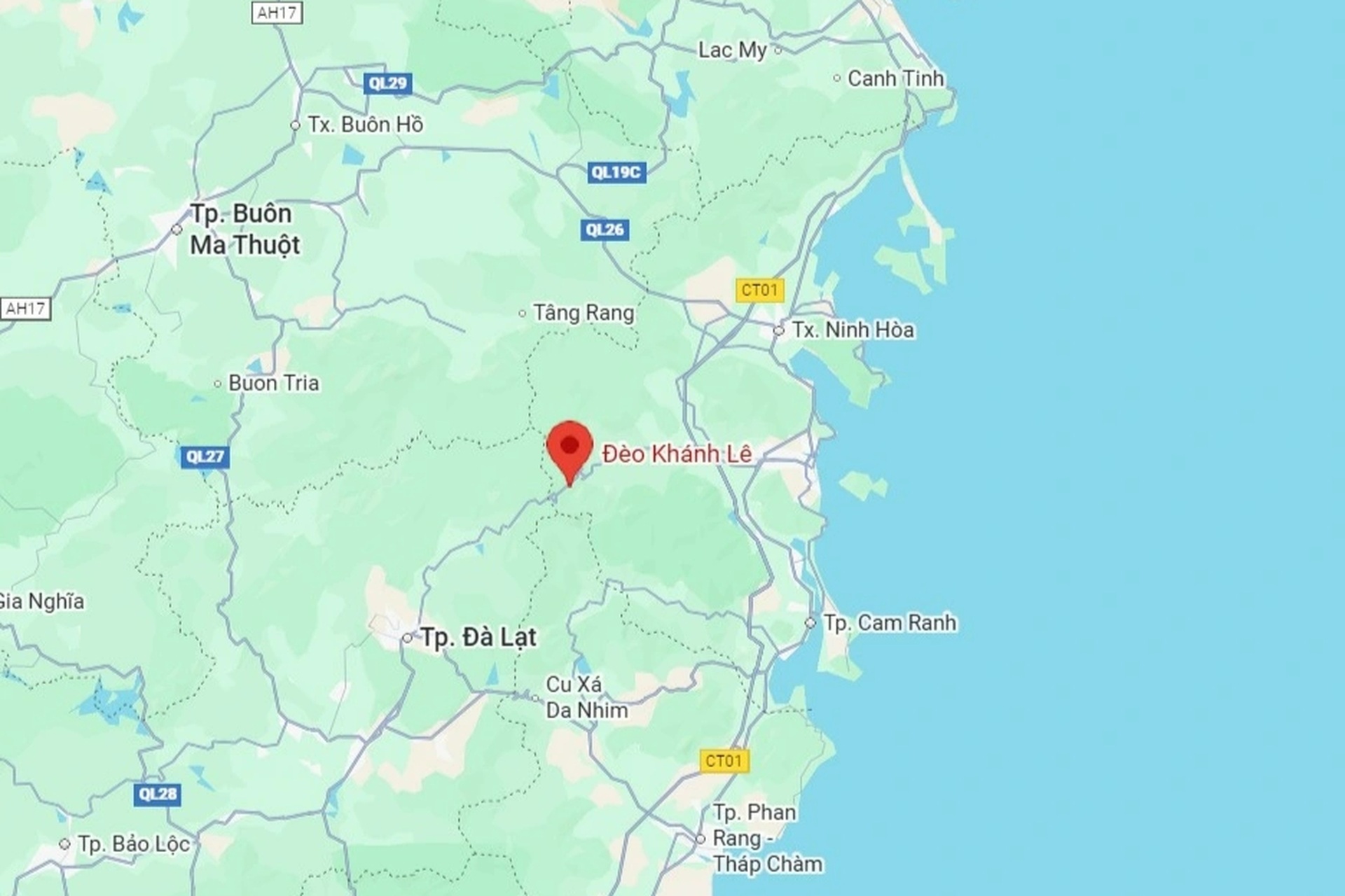 Hiện trường vụ đá lăn đè xe khách ở Khánh Hòa khiến 6 người tử vong - 7 Hiện trường vụ đá lăn đè xe khách ở Khánh Hòa khiến 6 người tử vong - 7