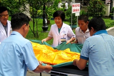 Người bác sĩ "đi xin sự sống từ cái chết"