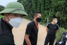 Nhóm phóng viên tố bị cản trở, hành hung khi ghi hình "đất tặc"