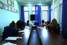 Cảnh sát tập kích quán karaoke phát hiện 17 khách dùng ma tuý