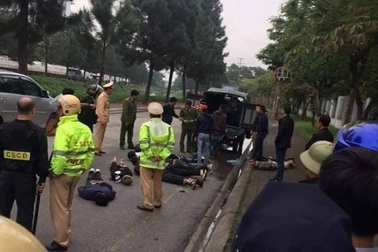 Công an nổ súng, khống chế 50 tên côn đồ dàn trận thanh toán nhau vì tình