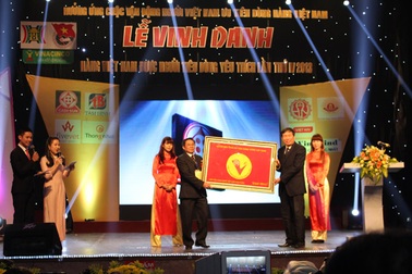 Sunfly 3 năm liên tiếp giành giải “Hàng VN được người tiêu dùng yêu thích”