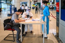 Hà Nội bỏ quy định cách ly tập trung 7 ngày với người bay đến từ TPHCM