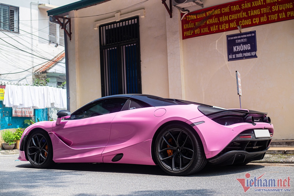 McLaren 720S Spider hơn 14 tỷ từng của Trang Nemo đã bán ra Hà Nội - 5 McLaren 720S Spider hơn 14 tỷ từng của Trang Nemo đã bán ra Hà Nội - 5