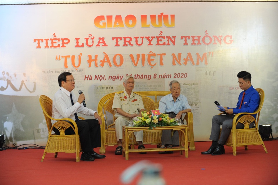 Tiếp lửa truyền thống Tự hào Việt Nam từ các thế hệ thanh niên xung kích - 2 Tiếp lửa truyền thống Tự hào Việt Nam từ các thế hệ thanh niên xung kích - 2