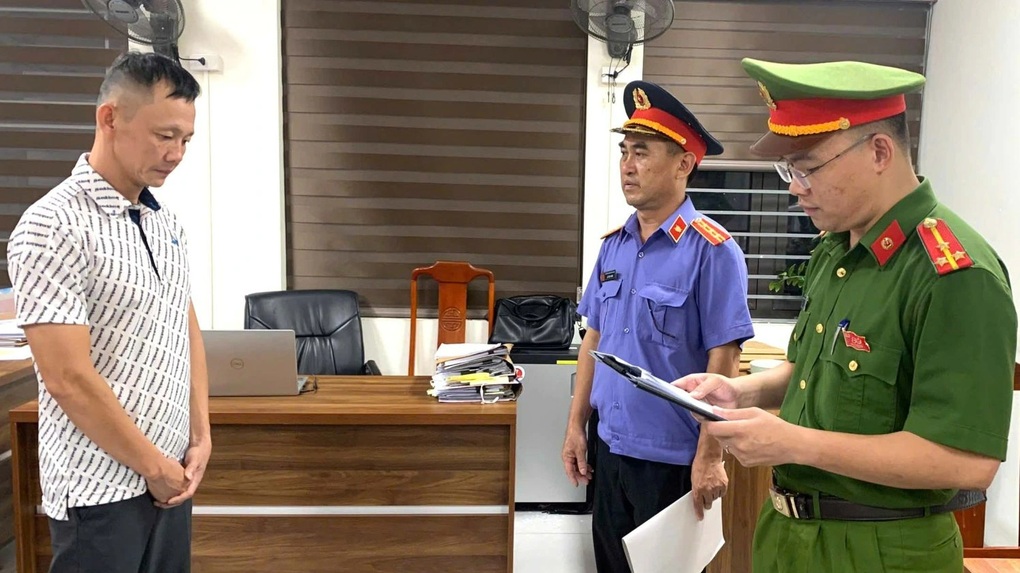 Khởi tố, bắt tạm giam Đức “Bê Đê” - 1 Khởi tố, bắt tạm giam Đức “Bê Đê” - 1