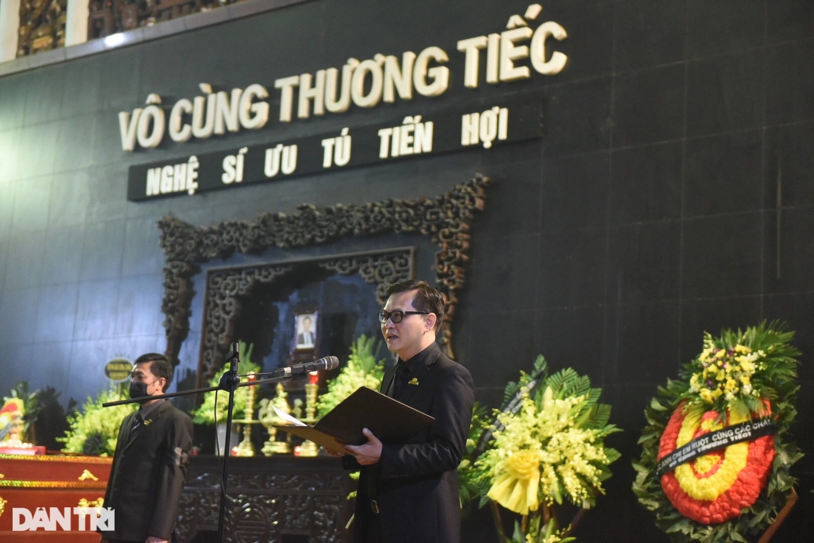 NSND Thu Hà, Trung Hiếu cùng dàn nghệ sĩ đưa tiễn NSƯT Tiến Hợi - 14