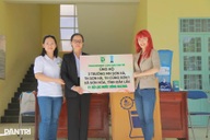 Trao thiết bị lọc nước uống hỗ trợ học sinh tại 3 trường vùng lũ ở Đắk Lắk