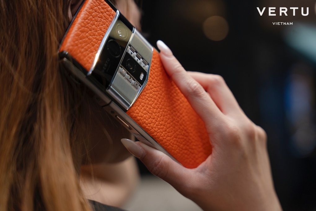 Lý do Vertu vẫn giữ yếu tố thủ công trong thời đại AI - 3 Lý do Vertu vẫn giữ yếu tố thủ công trong thời đại AI - 3