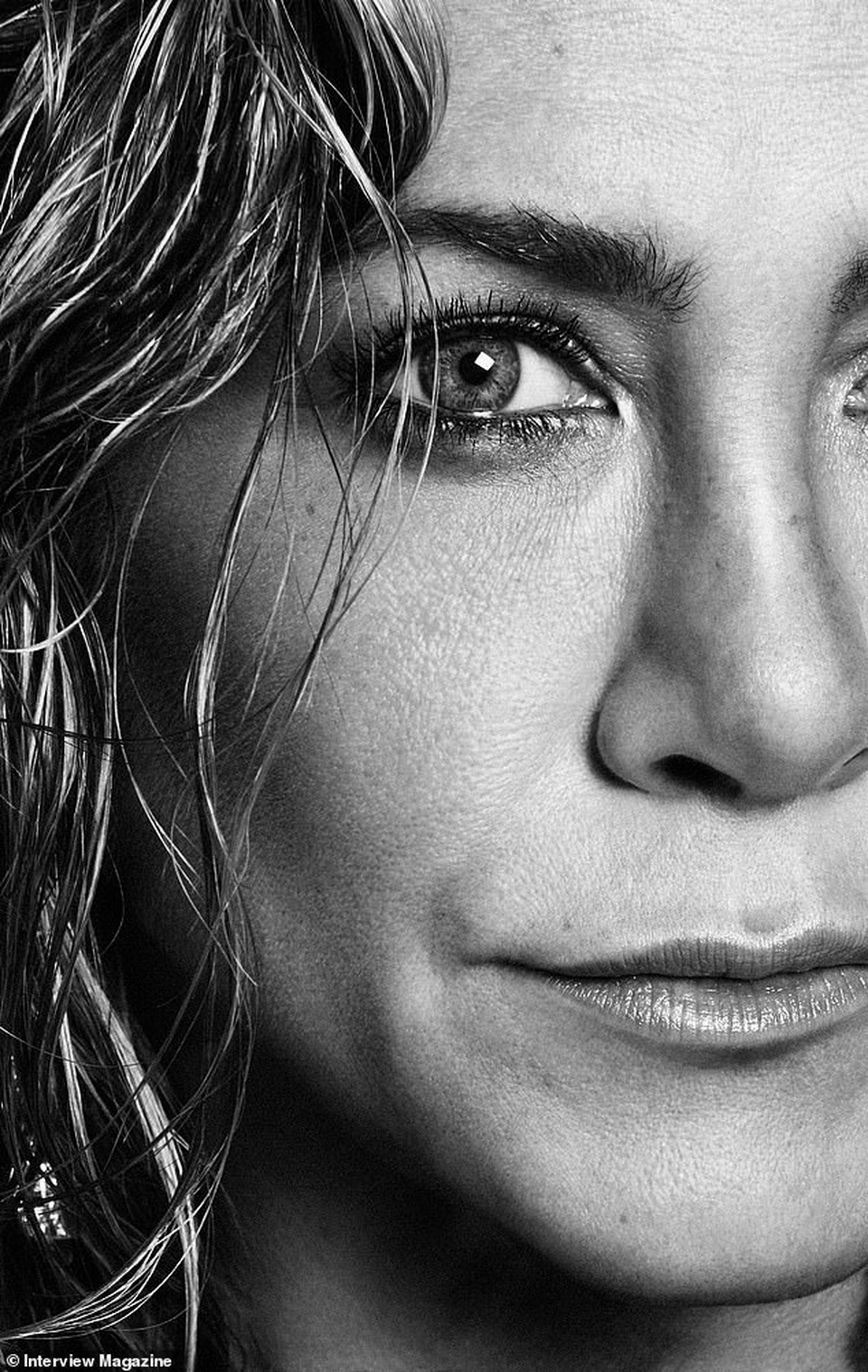 Bất ngờ với hình ảnh trẻ trung của ngôi sao 51 tuổi Jennifer Aniston - 6 Bất ngờ với hình ảnh trẻ trung của ngôi sao 51 tuổi Jennifer Aniston - 6