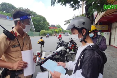 Đi giao mì tôm, nam thanh niên bị phạt lỗi ra đường không cần thiết