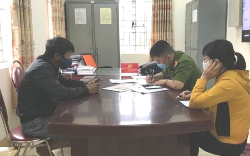 Bị phạt 1-3 triệu đồng nếu không đeo khẩu trang nơi công cộng - 1