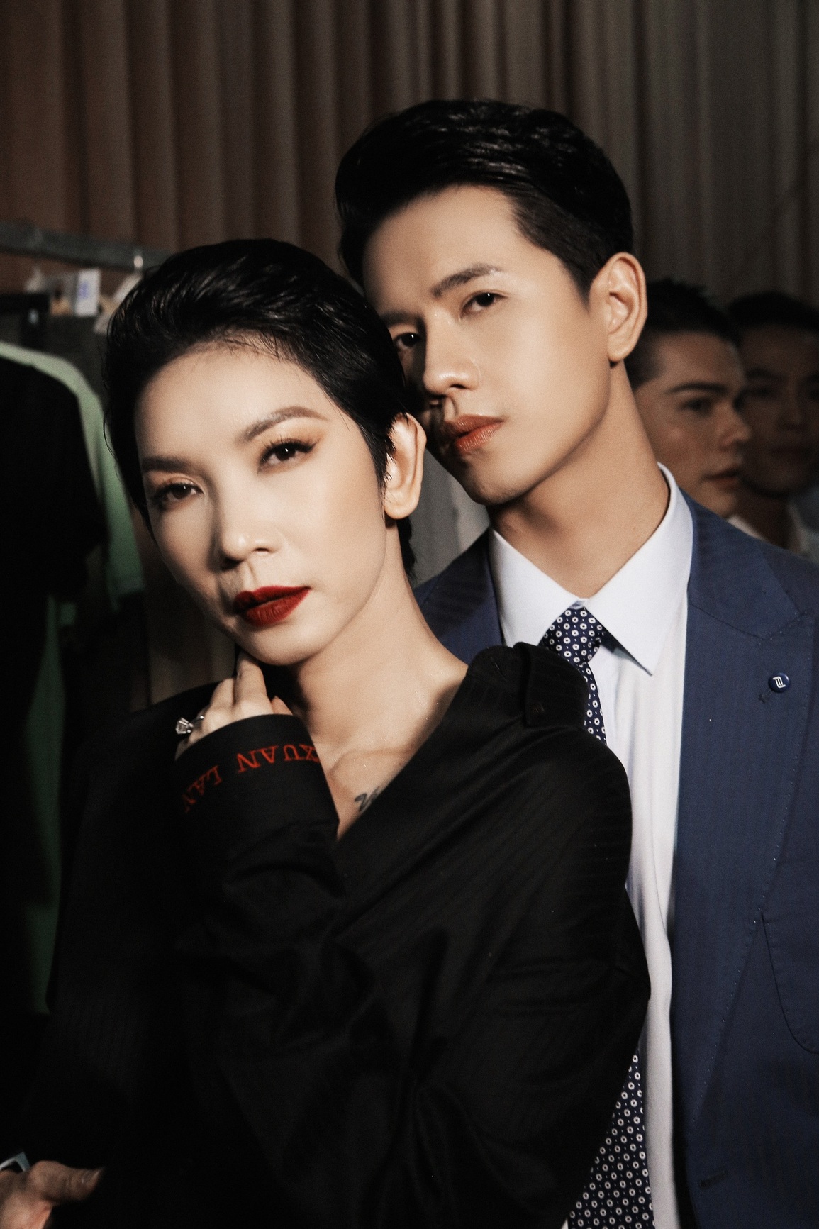 Nam vương Hòa bình Minh Kha lịch lãm tái xuất tại tuần lễ thời trang - 2 Nam vương Hòa bình Minh Kha lịch lãm tái xuất tại tuần lễ thời trang - 2