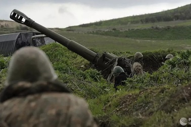 Giao tranh ác liệt tiếp tục diễn ra ở Nagorno-Karabakh giữa Azerbaijan và Armenia