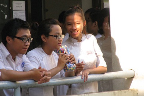 Gợi ý giải đề thi môn Anh văn tốt nghiệp THPT 2011