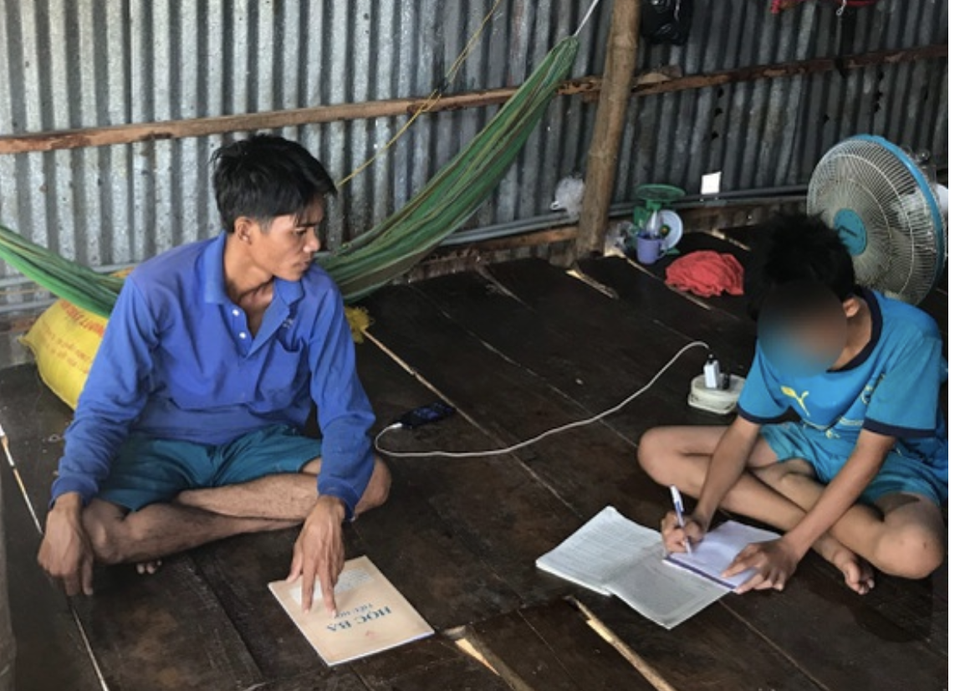 HS lớp 6 không đọc được chữ: Phụ huynh không hiểu vì sao con lên lớp? - 1 HS lớp 6 không đọc được chữ: Phụ huynh không hiểu vì sao con lên lớp? - 1
