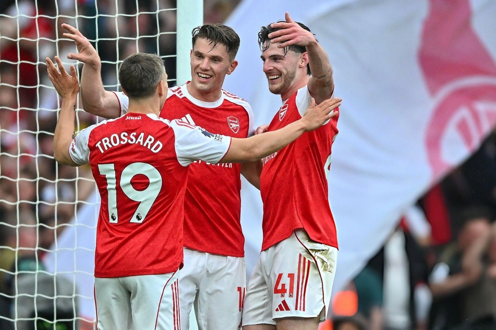Gyokeres tỏa sáng, Arsenal củng cố ngôi đầu và tạo áp lực lên Man City - 1