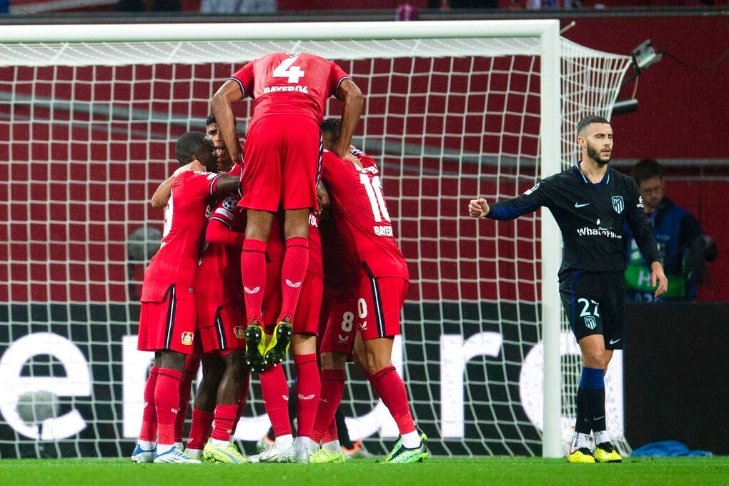 Leverkusen hạ gục Atletico, Club Brugge thắng đậm Porto - 4 Leverkusen hạ gục Atletico, Club Brugge thắng đậm Porto - 4