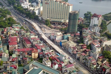 Hà Nội: Thay đê đất bằng bê tông, mở rộng đường Âu Cơ lên 4 làn xe