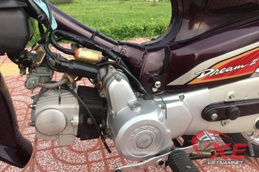 Dân chơi Hà Nội "rã" Honda Dream Thái 180 triệu bán phụ tùng