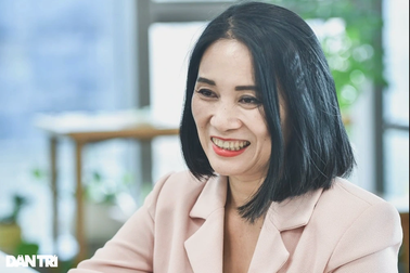 Nhà báo Tạ Bích Loan VTV: "Tôi thường bị... lố giờ khi dẫn sóng trực tiếp"