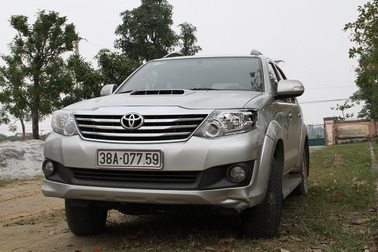 Giám đốc rút súng đe dọa người truy đuổi bị phạt gần 20 triệu đồng