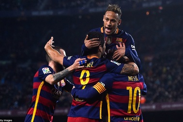 Barcelona 7-0 Valencia: Đêm rực sáng của Messi và Suarez