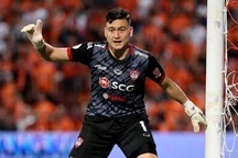 Động thái cứng rắn của Muangthong United, Văn Lâm sắp phải hầu tòa