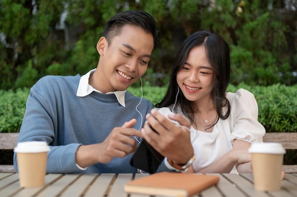 Sau khi gặp con riêng của bạn trai, tôi quyết bỏ của chạy lấy người - 1 Sau khi gặp con riêng của bạn trai, tôi quyết bỏ của chạy lấy người - 1