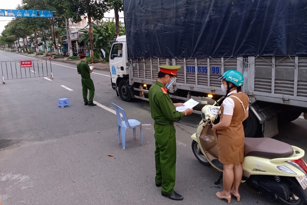Đêm đầu tiên giãn cách, xứ Công tử Bạc Liêu lặng lẽ, bình yên đến lạ! - 1 Đêm đầu tiên giãn cách, xứ Công tử Bạc Liêu lặng lẽ, bình yên đến lạ! - 1