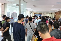 Doanh nghiệp chen chân xin "giấy phép", Hải Phòng lùi thời gian kiểm soát