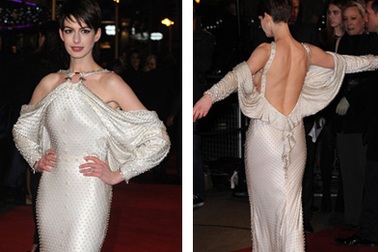 Anne Hathaway khoe lưng ong trong thời tiết giá lạnh tại London 